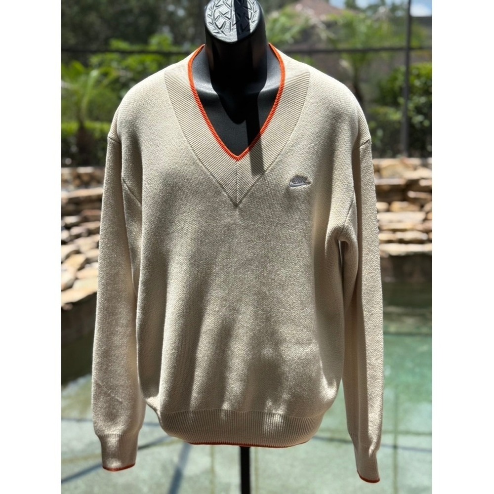 Nike Mens Club V-Neck Sweater Light Khaki Orange Trim Loose Fit M NEW